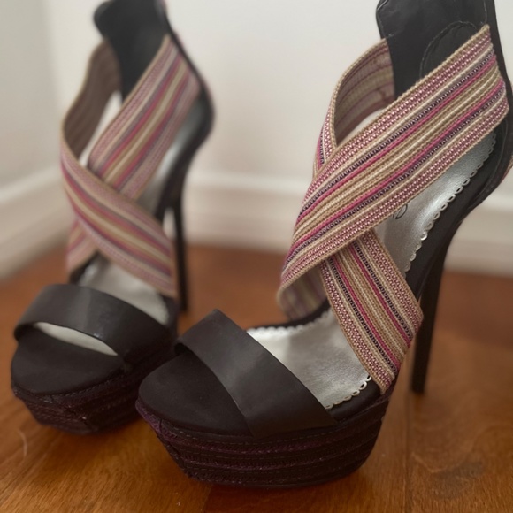 BEBE stiletto pump - Picture 4 of 4